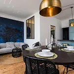 Blue Moon Keyweek Seafront With Large Terrace And Parking Apartmán *
